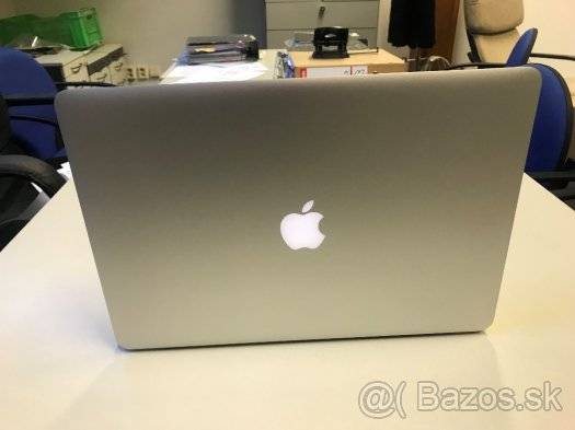 Macbook Pro 15" Retina 2,4 GHz Core i7, 16 GB RAM, 256 HDD